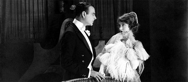 Lowell Sherman et Lillian Gish dans A travers l'orage (1920)