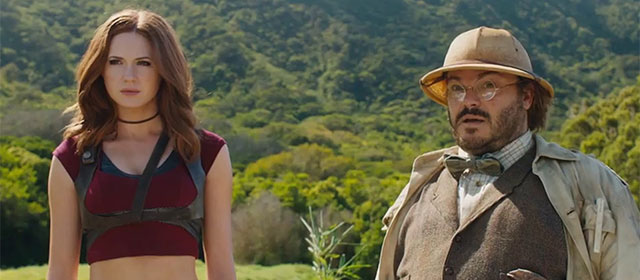 Karen Gillan et Jack Black dans Dwayne Johnson dans Jumanji : Bienvenue dans la jungle (2017)