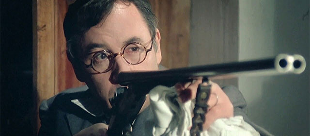 Philippe Noiret dans Le Vieux Fusil (1975)