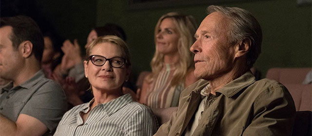 Dianne Wiest et Clint Eastwood dans La Mule (2019)
