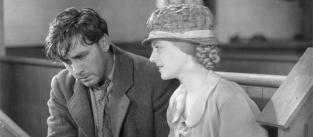 George O'Brien et Janet Gaynor dans L'Aurore (1927)