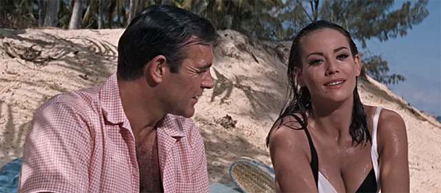 Sean Connery et Claudine Auger dans Opération Tonnerre (1965)