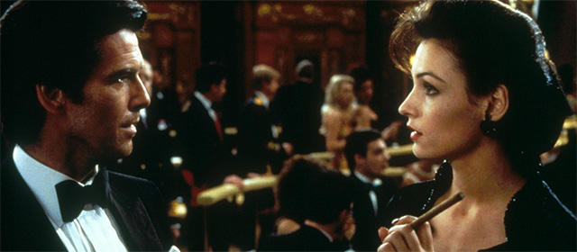 Pierce Brosnan et Famke Janssen dans GoldenEye (1995)