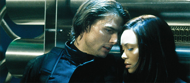 Tom Cruise et Thandie Newton dans Mission Impossible 2 (2000)