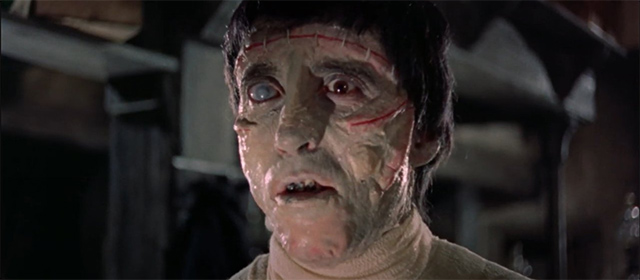 Christopher Lee dans Frankenstein s'est échappé (1957)